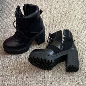 Women's Black Chunky Heel Boots